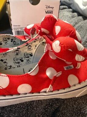 Disney Minnie Bow Gore Vans